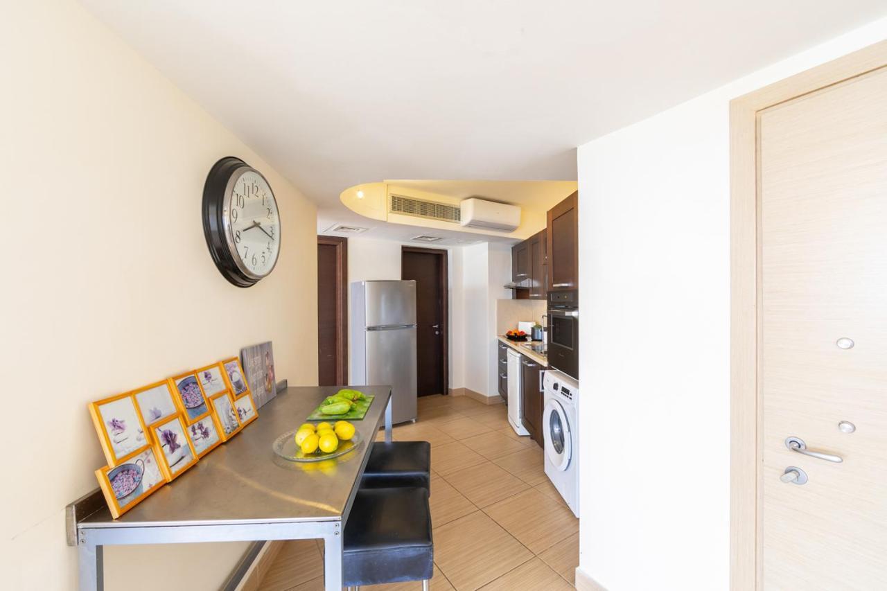 Eternity Apartment โปรทาราส ภายนอก รูปภาพ