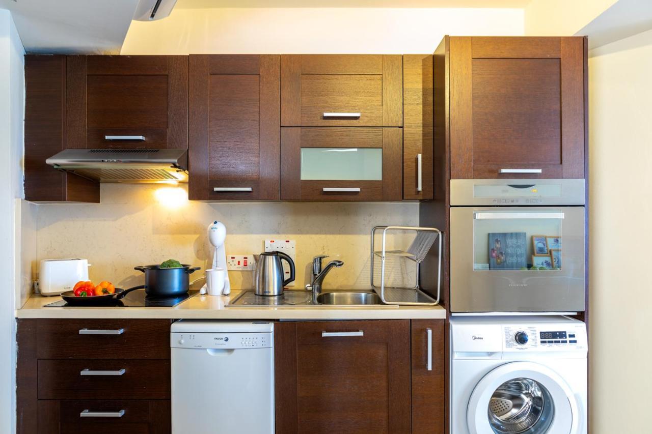 Eternity Apartment โปรทาราส ภายนอก รูปภาพ