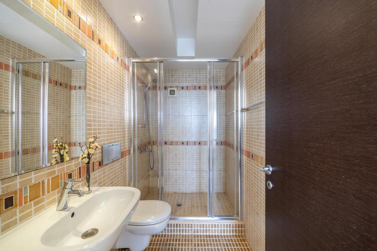 Eternity Apartment โปรทาราส ภายนอก รูปภาพ